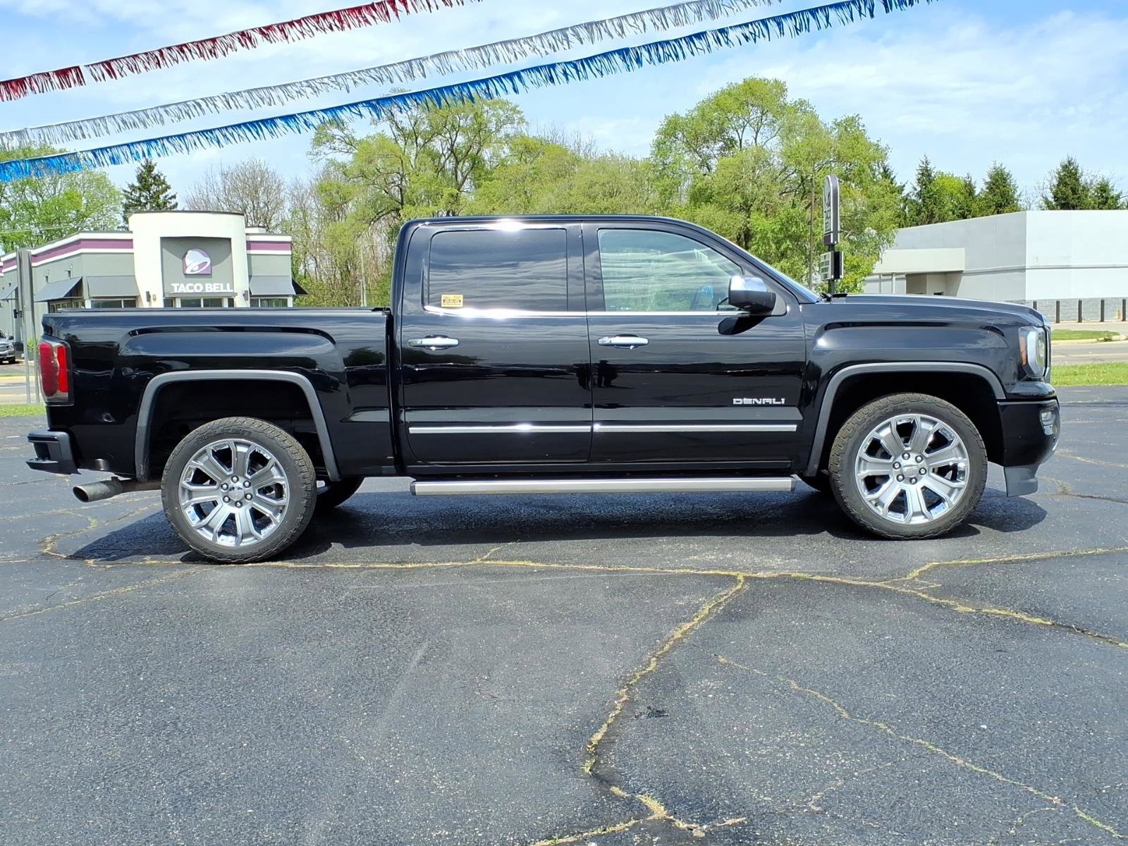 Used 2018 GMC Sierra 1500 Denali w/ Denali Ultimate Package AWD/4WD image 16