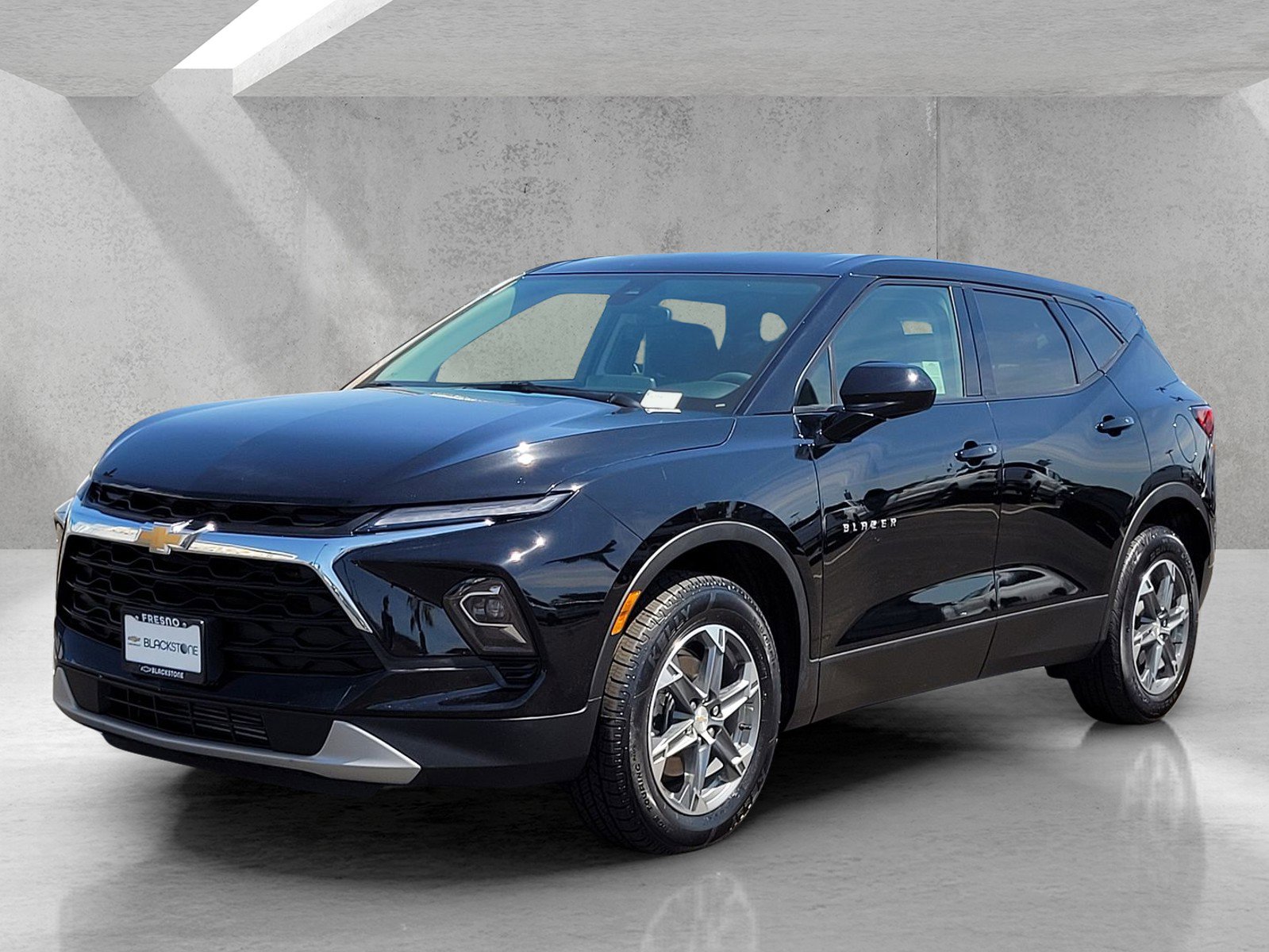 Used 2025 Chevrolet Blazer LT AWD/4WD image 8