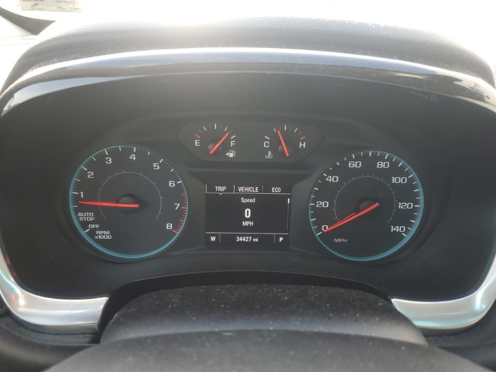 Used 2021 Chevrolet Traverse LS image 16