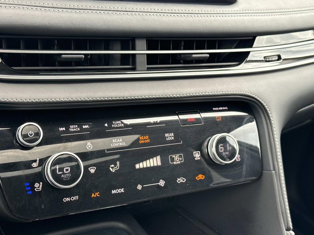 Used 2023 INFINITI QX60 Luxe w/ Cargo Package image 5