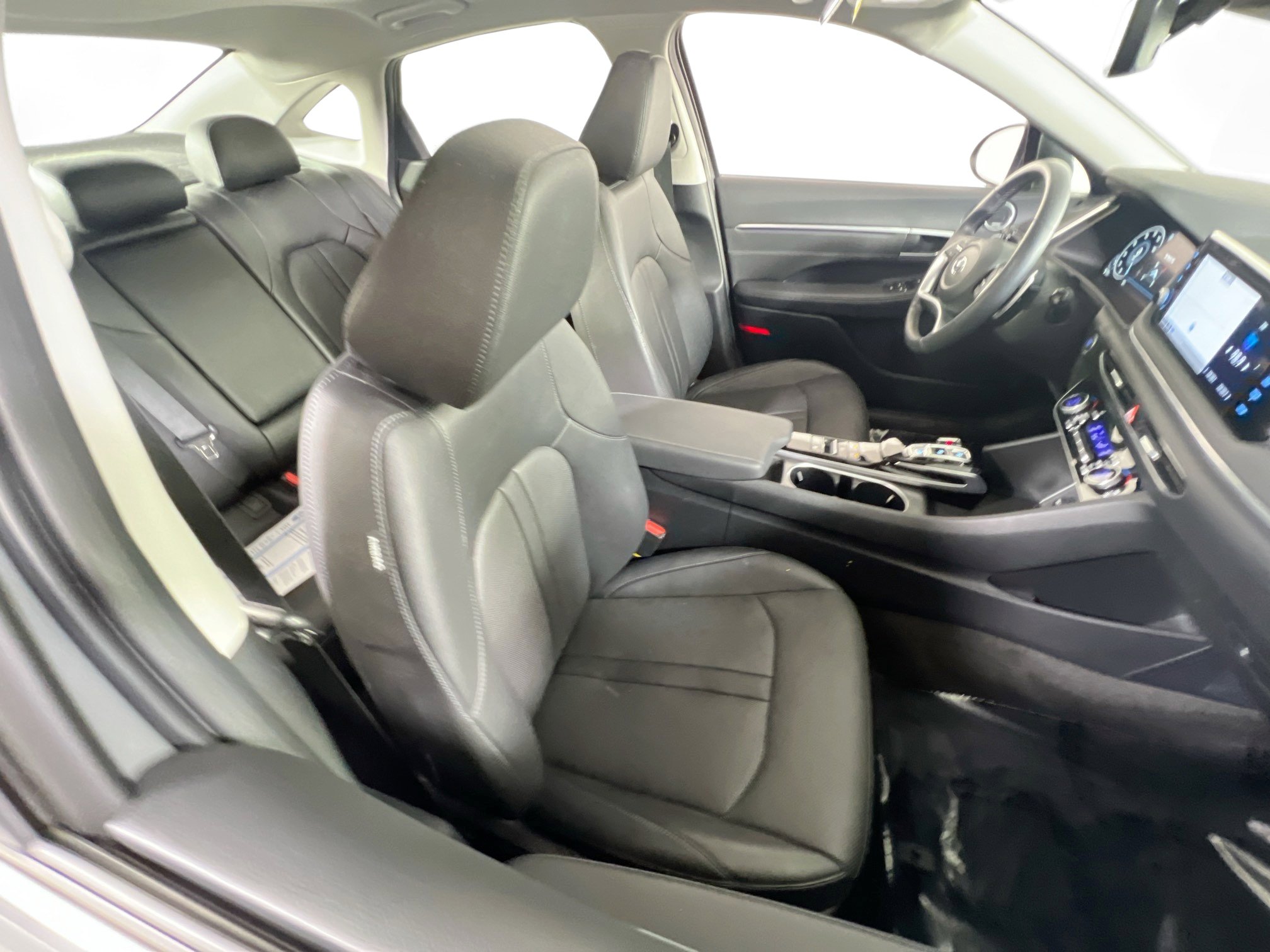 Used 2022 Hyundai Sonata Limited image 28