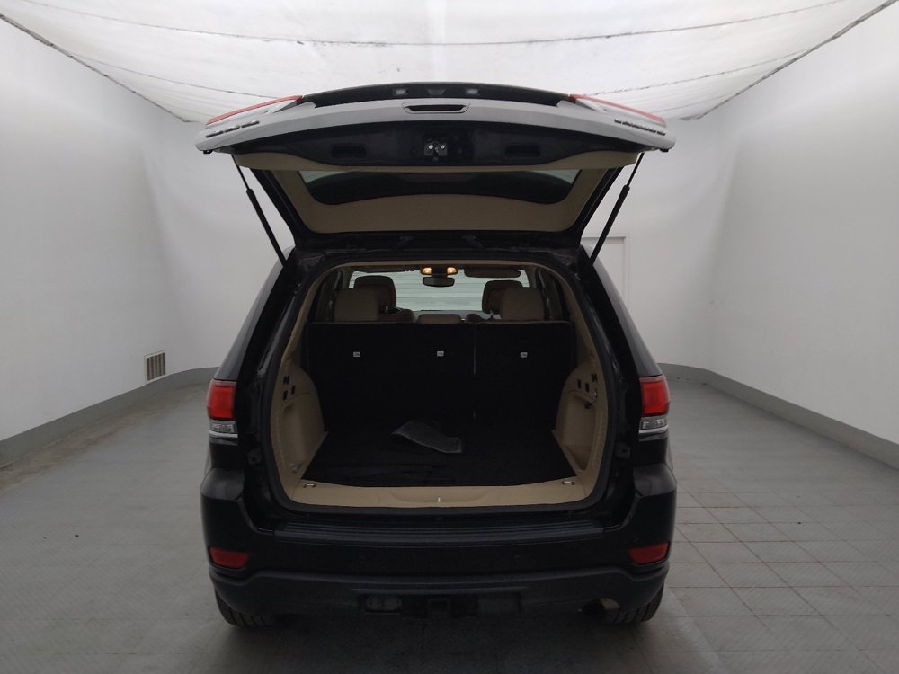 Used 2022 Jeep Grand Cherokee Laredo E AWD/4WD image 29