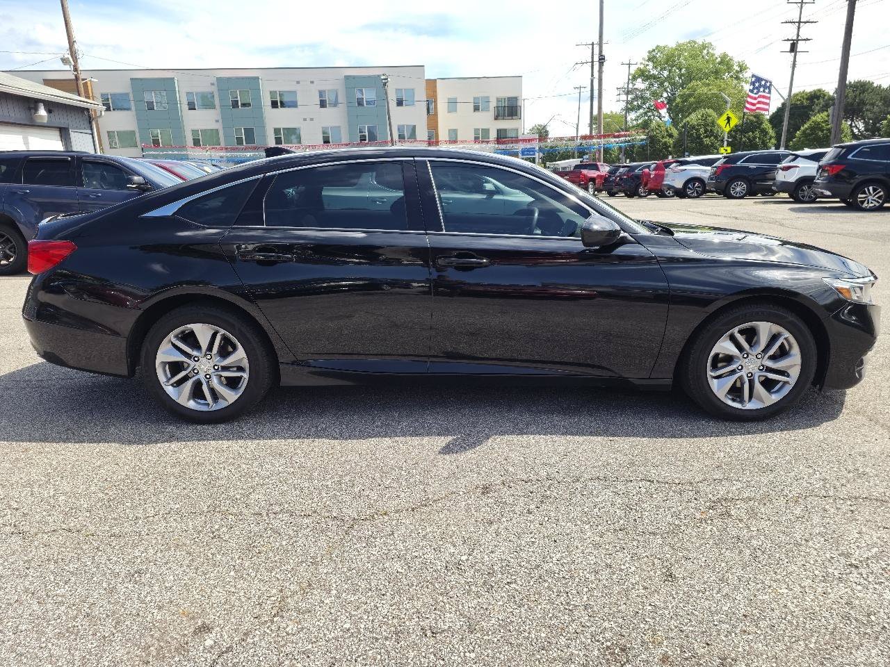 Used 2018 Honda Accord LX image 4