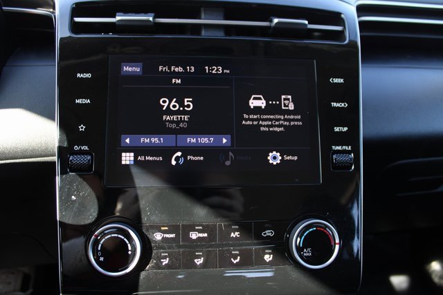 Used 2023 Hyundai Tucson SE image 22