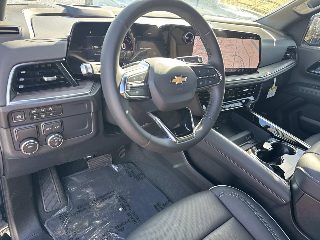 New 2026 Chevrolet Suburban Premier image 20