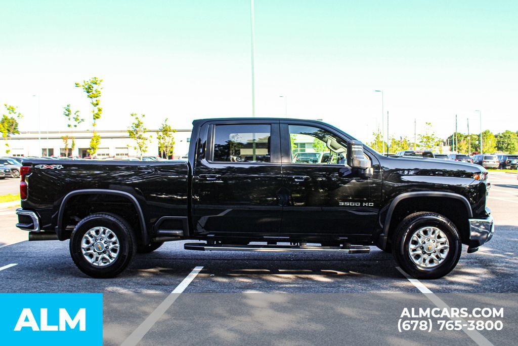 Used 2025 Chevrolet Silverado 3500 LT w/ Safety Package AWD/4WD image 8