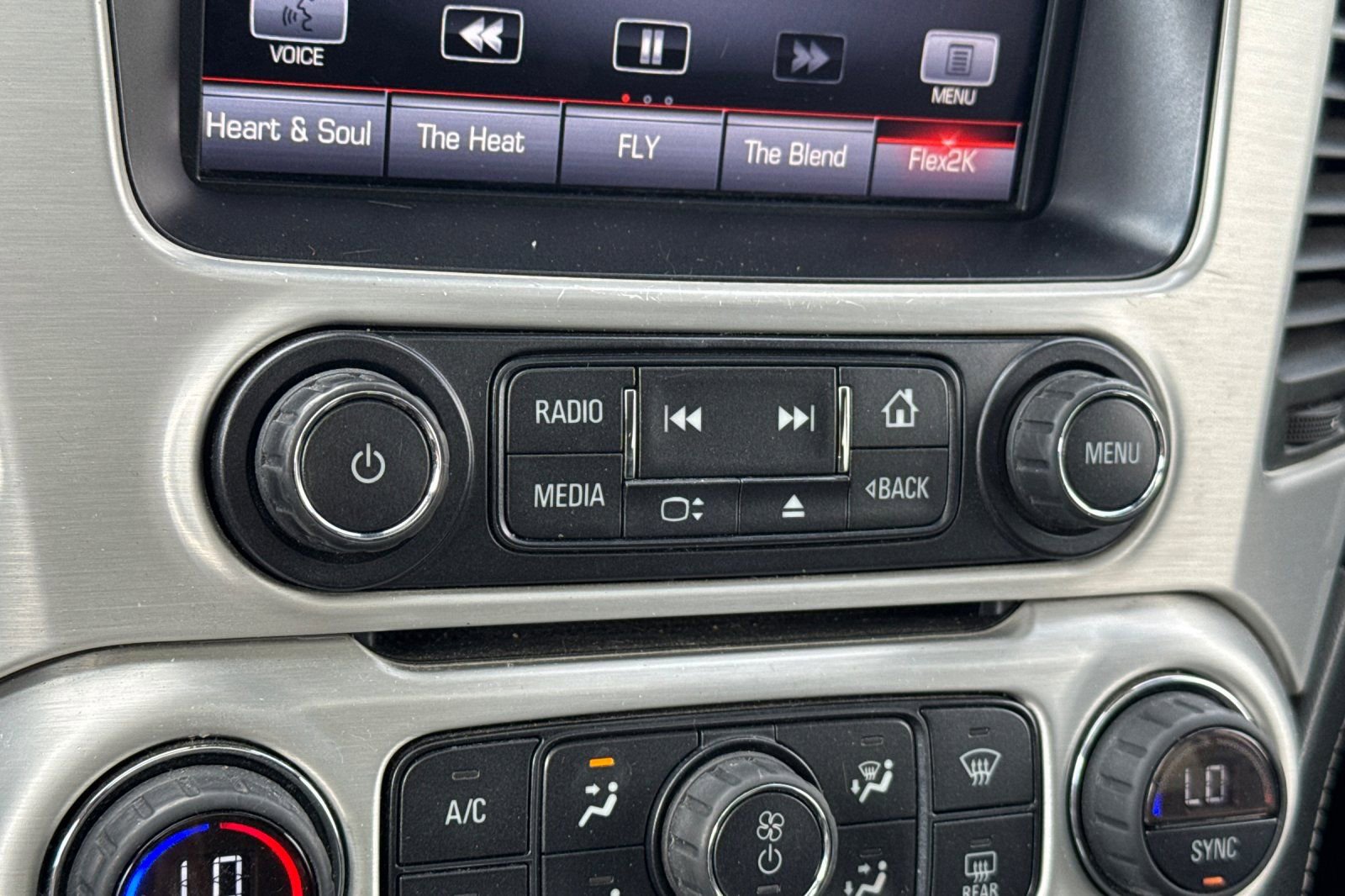 Used 2015 GMC Yukon SLE w/ Convenience Package AWD/4WD image 32