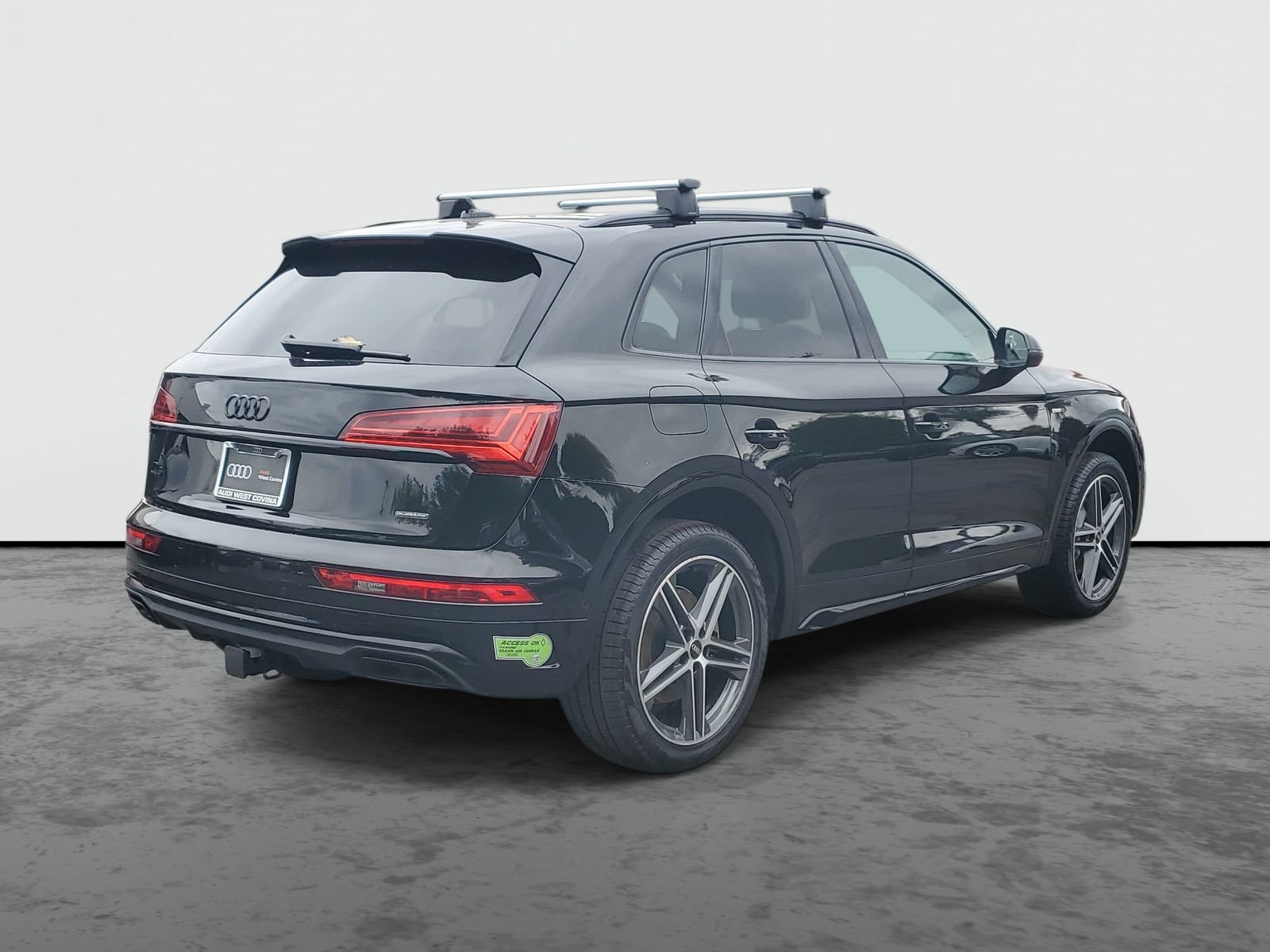 Used 2023 Audi Q5 e Prestige w/ Prestige Package AWD/4WD image 4