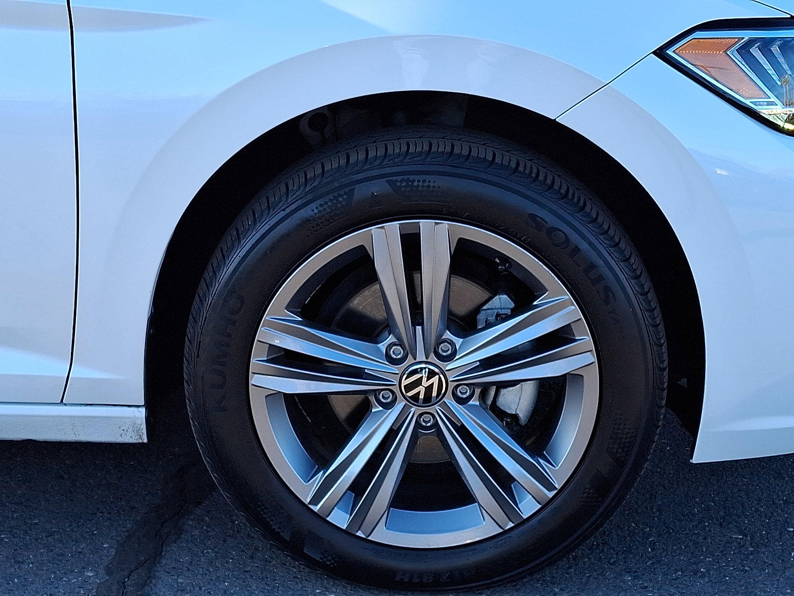 Used 2023 Volkswagen Jetta SE FWD image 8