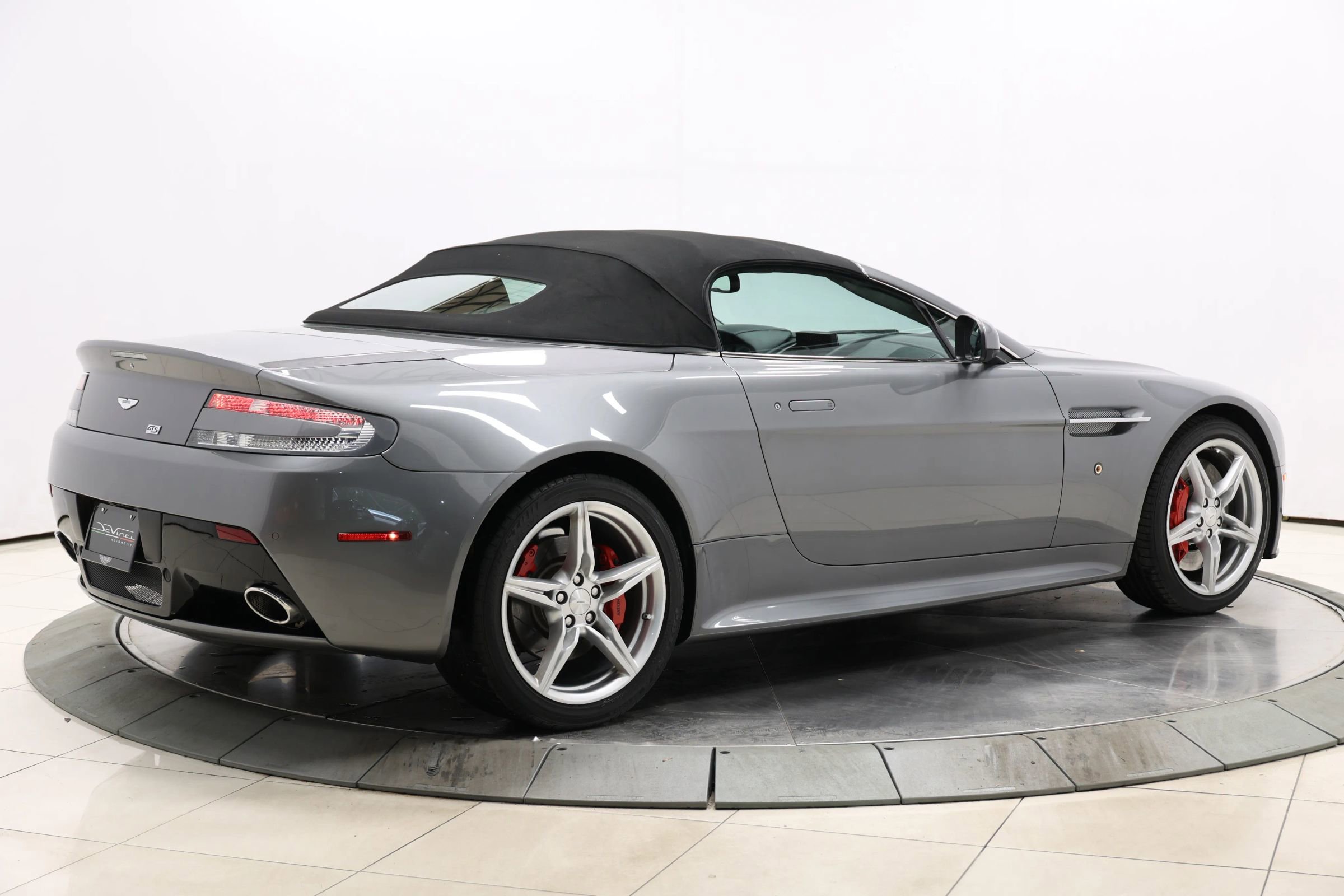 Used 2016 Aston Martin V8 Vantage S image 4