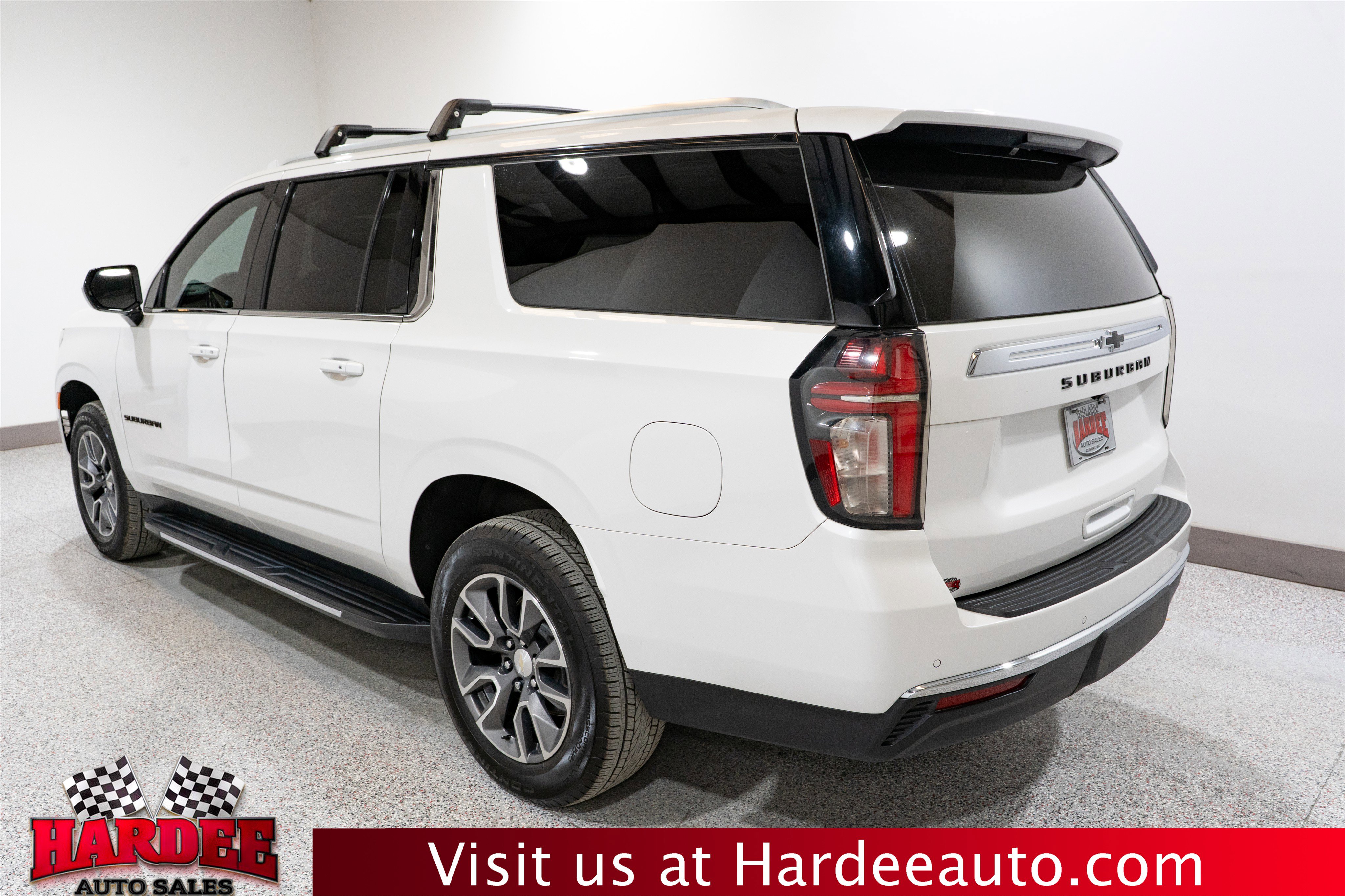 Used 2021 Chevrolet Suburban LT w/ Rear Media and Nav Package AWD/4WD image 3