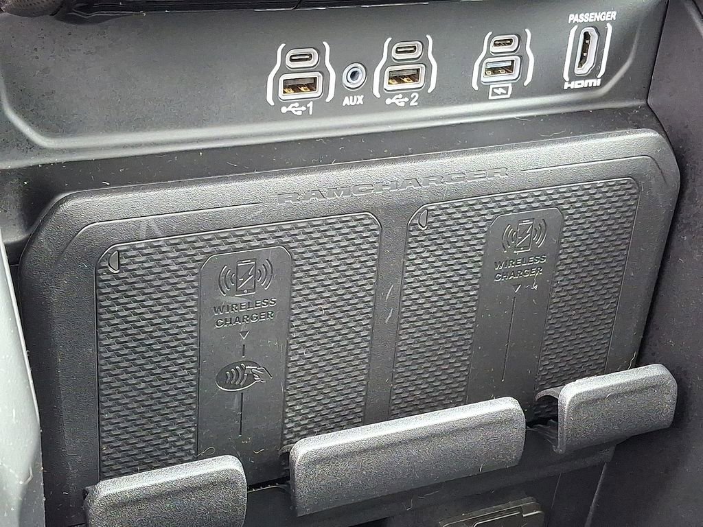 New 2025 RAM 1500 Limited AWD/4WD image 18