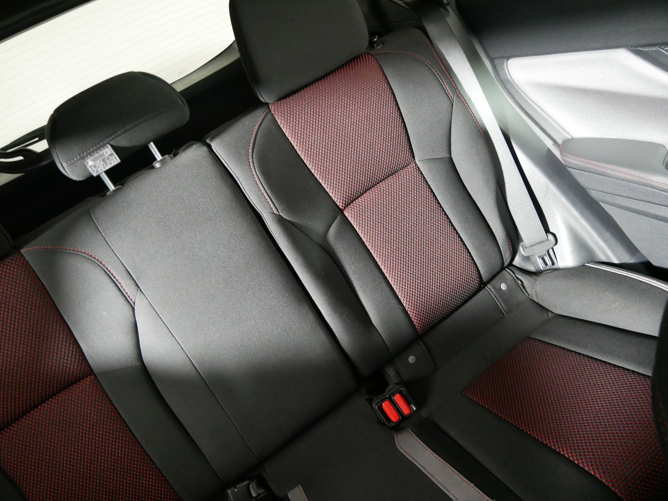 Used 2020 Subaru Impreza 2.0i Sport image 14