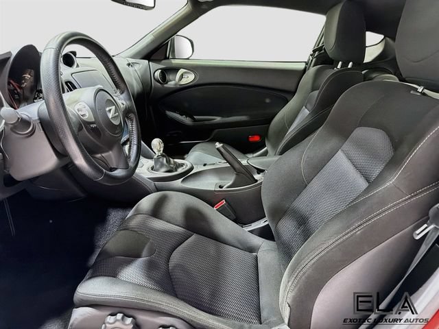 Used 2013 Nissan 370Z Coupe RWD image 22