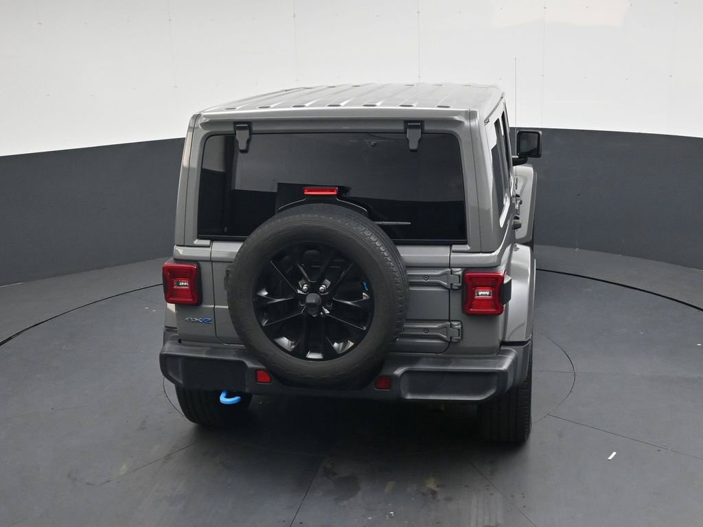 Used 2022 Jeep Wrangler Unlimited Sahara AWD/4WD image 27