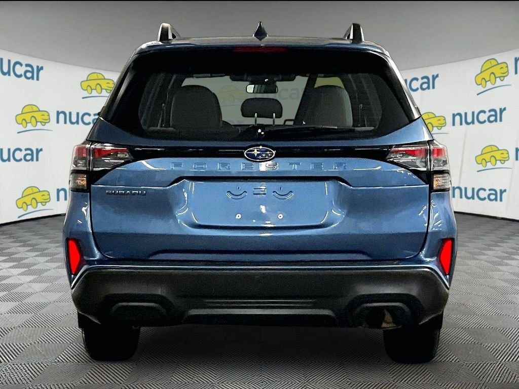 Used 2025 Subaru Forester AWD/4WD image 3