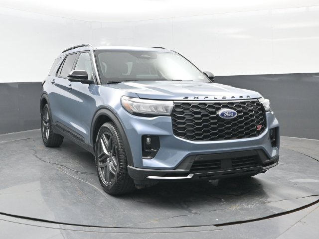 Certified 2025 Ford Explorer ST w/ Sun And Sound Package AWD/4WD image 2