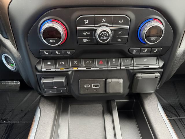 Used 2019 Chevrolet Silverado 1500 High Country image 24