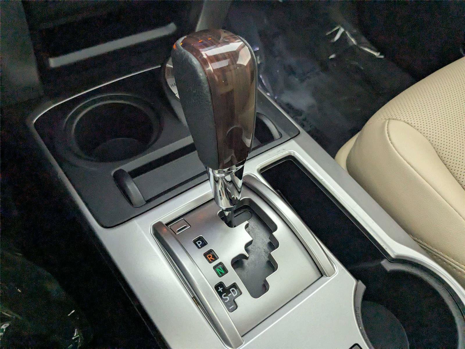 Used 2024 Toyota 4Runner Limited AWD/4WD image 26