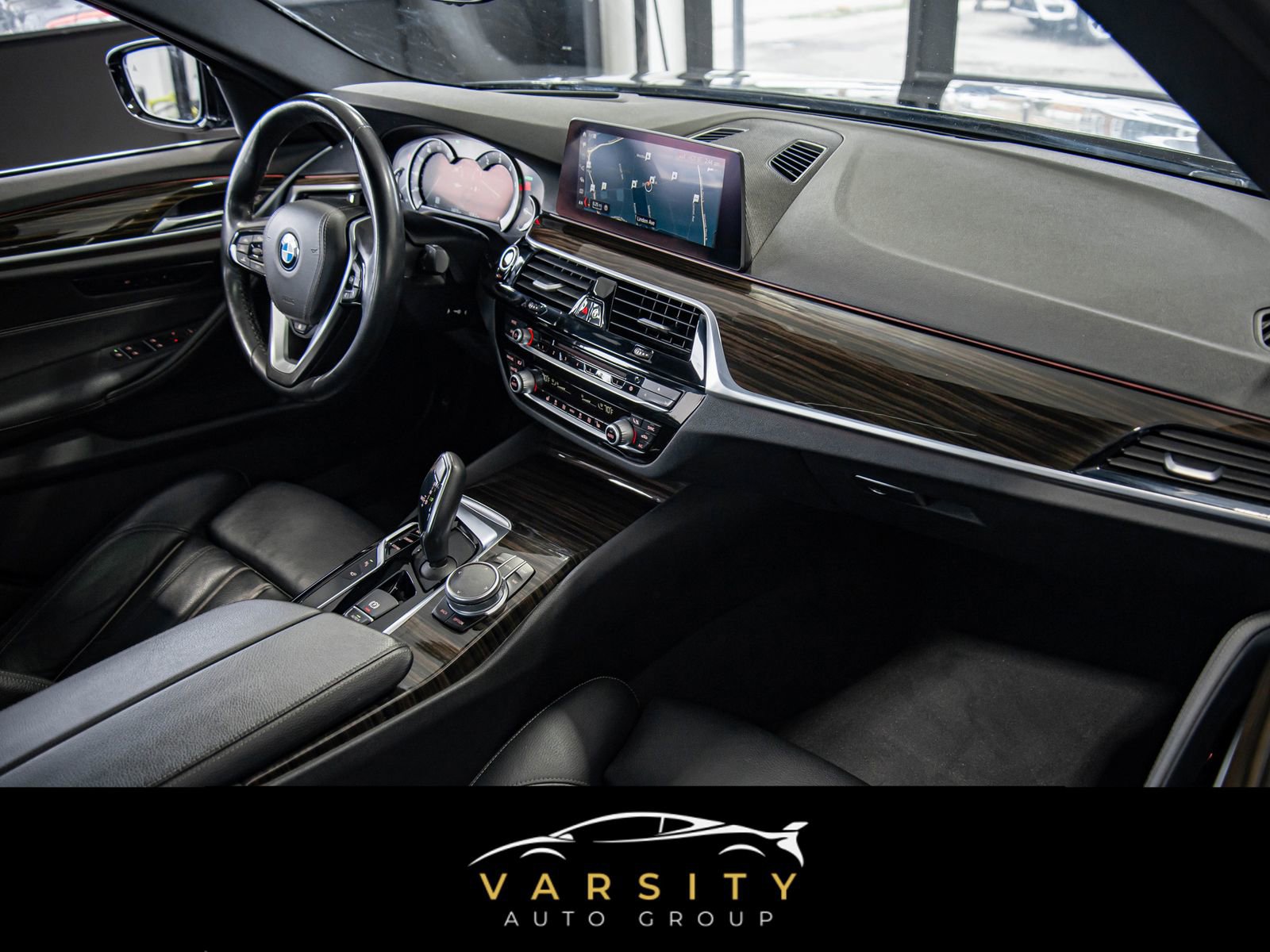 Used 2019 BMW 540i xDrive w/ Premium Package image 27