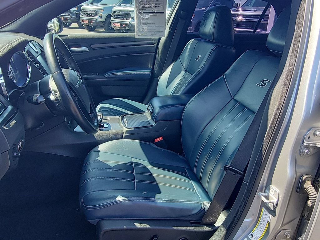 Used 2014 Chrysler 300 S RWD image 19
