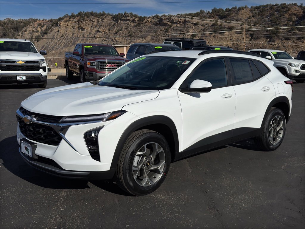 New 2026 Chevrolet Trax LT image 3