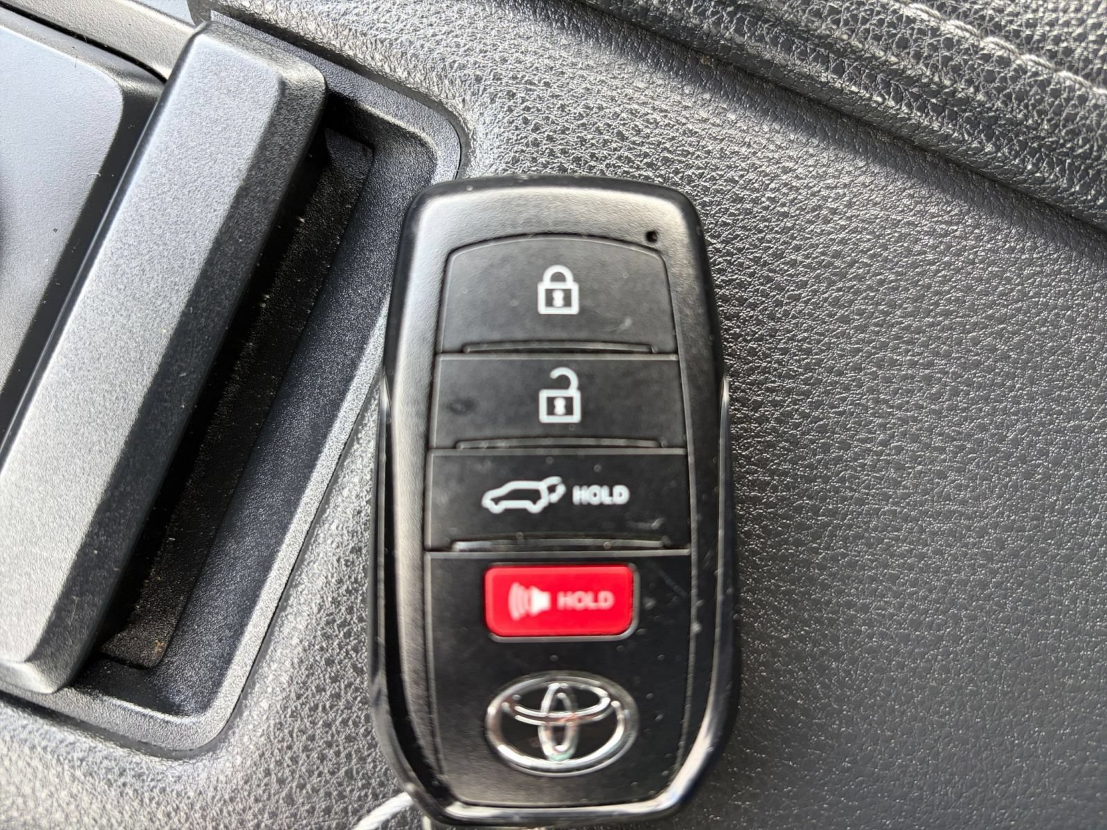 Used 2025 Toyota Grand Highlander FWD image 21