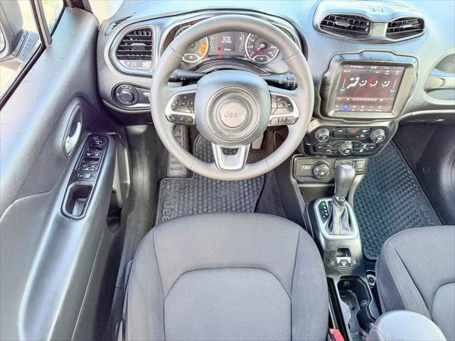 Certified 2023 Jeep Renegade Limited image 11