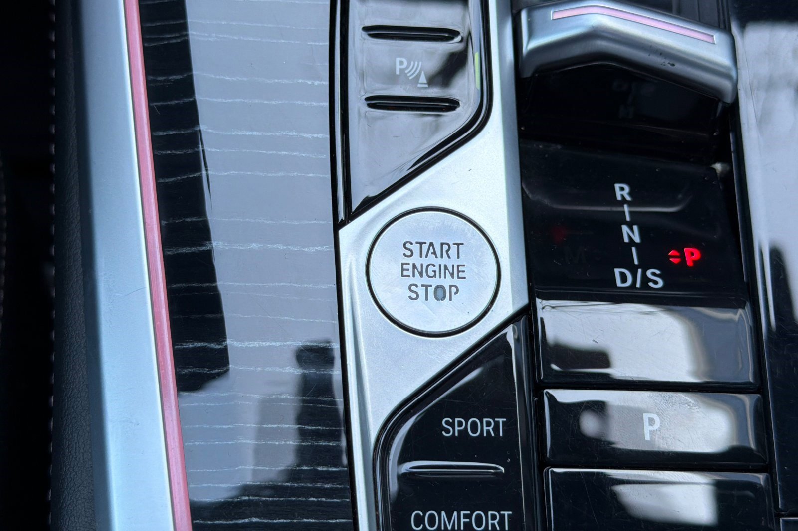 Certified 2024 BMW X5 xDrive40i w/ M Sport Package image 29