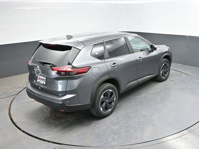 Used 2025 Nissan Rogue SV AWD/4WD image 38