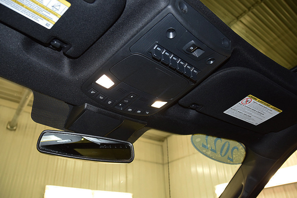 Used 2022 Ford F250 Lariat w/ Black Appearance Pkg AWD/4WD image 27