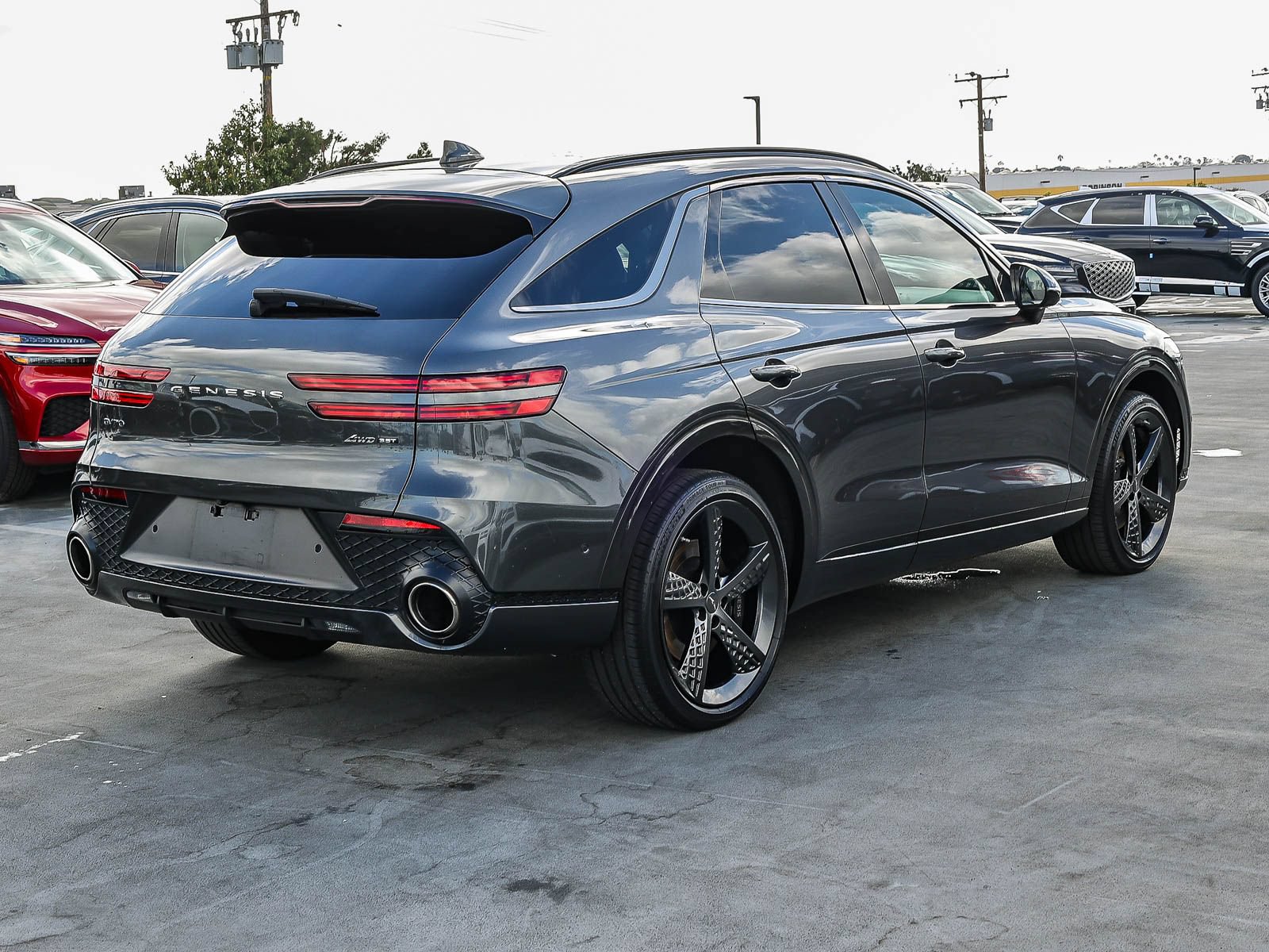 Used 2024 Genesis GV70 3.5T Sport w/ Sport Advanced Package AWD/4WD image 4