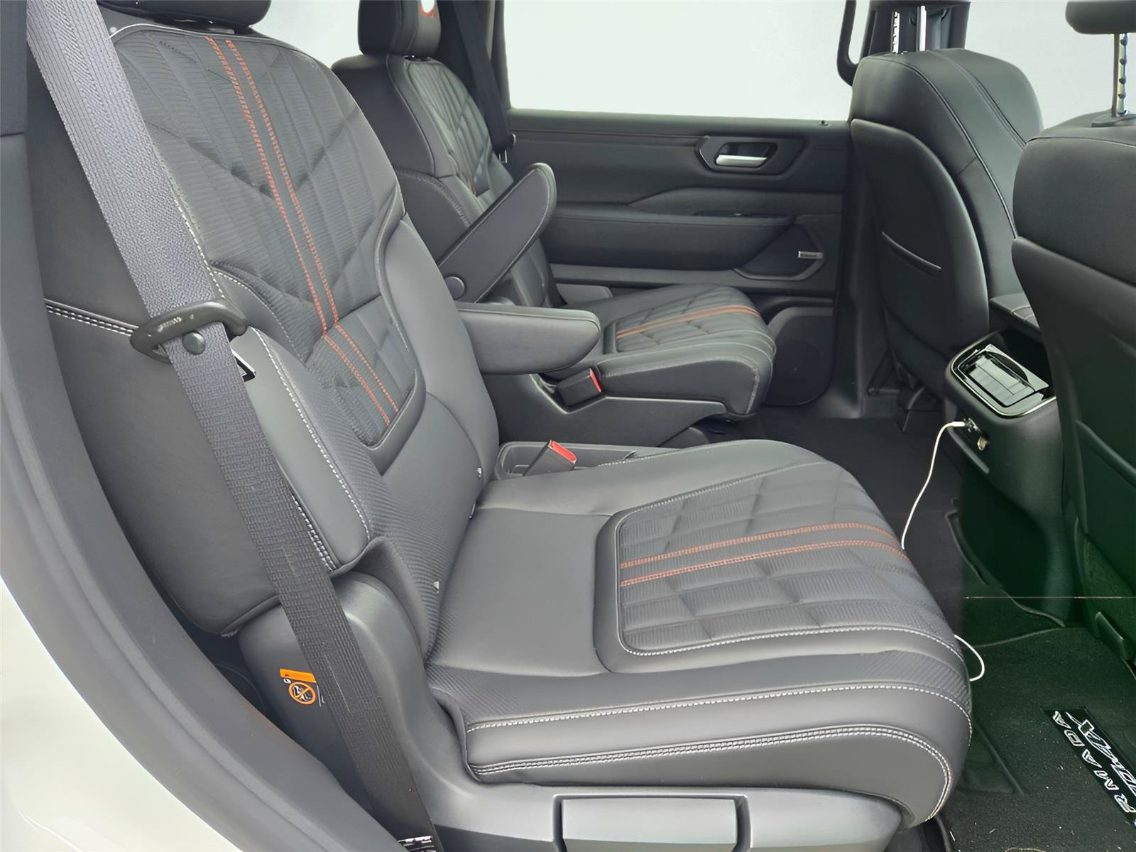 New 2026 Nissan Armada PRO-4X AWD/4WD image 9