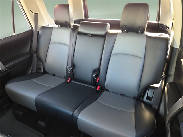 Used 2016 Toyota 4Runner SR5 Premium image 13