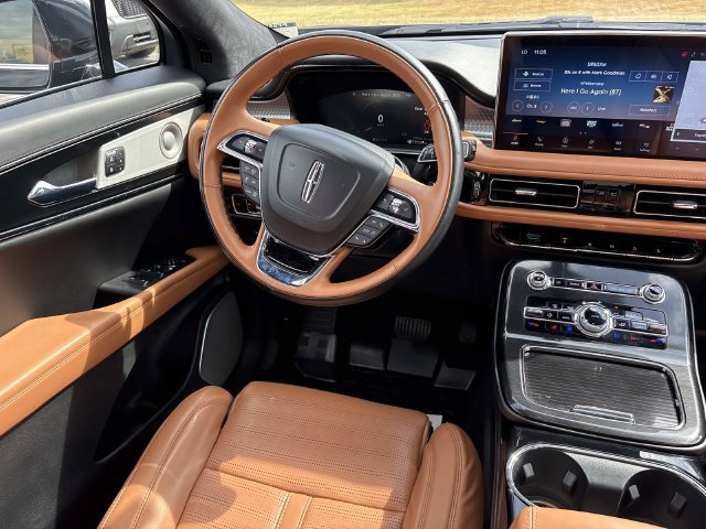 Certified 2023 Lincoln Nautilus Black Label w/ Class II Trailer Tow Package AWD/4WD image 14