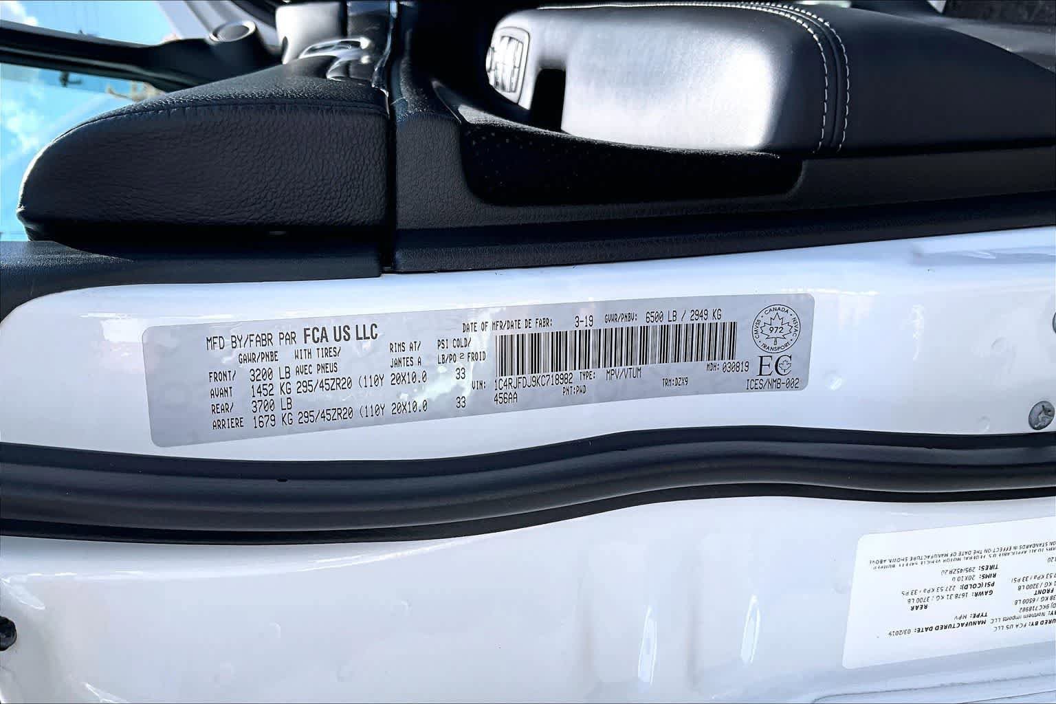 Used 2019 Jeep Grand Cherokee SRT AWD/4WD image 21