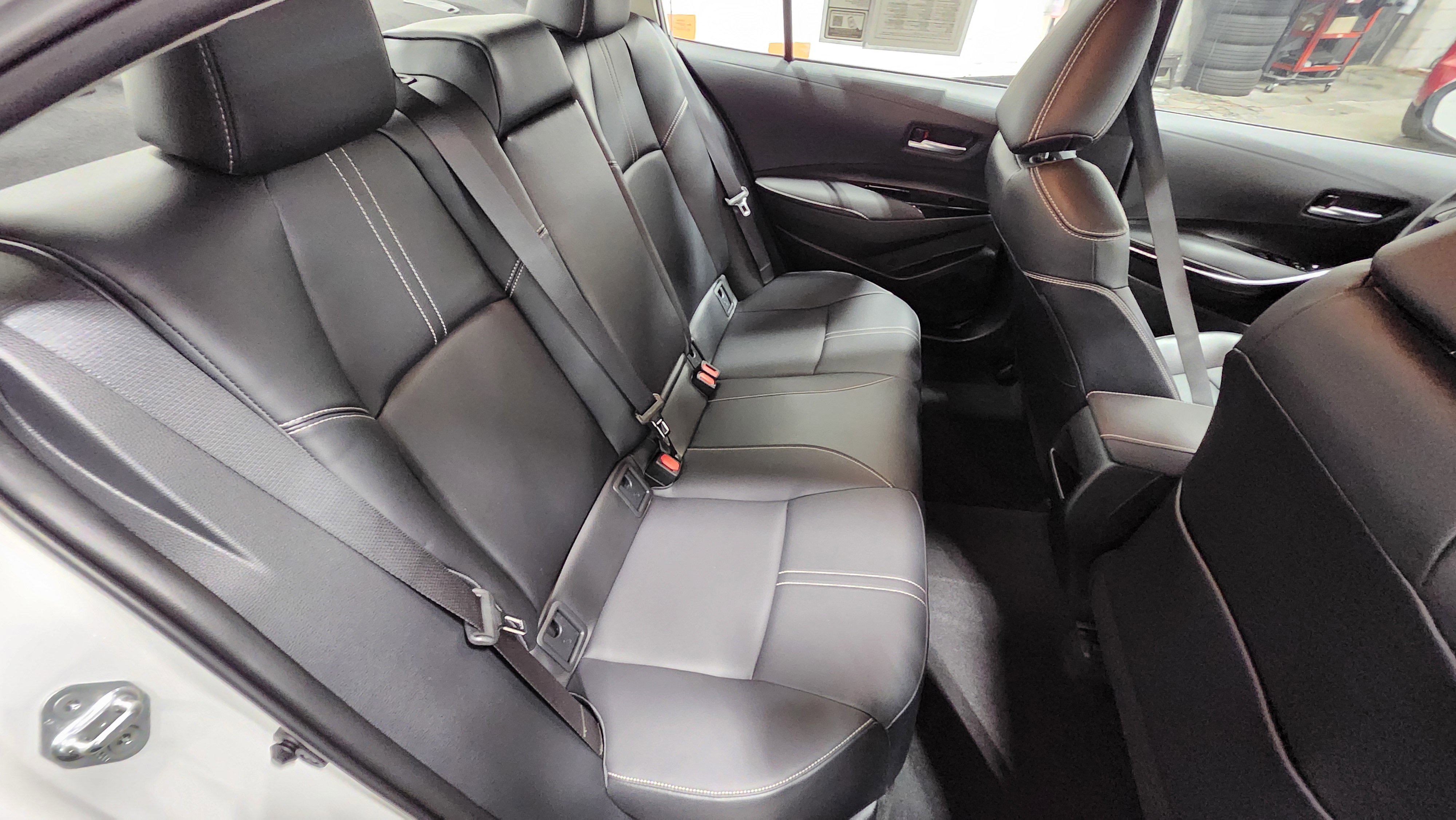 Used 2020 Toyota Corolla XLE image 20