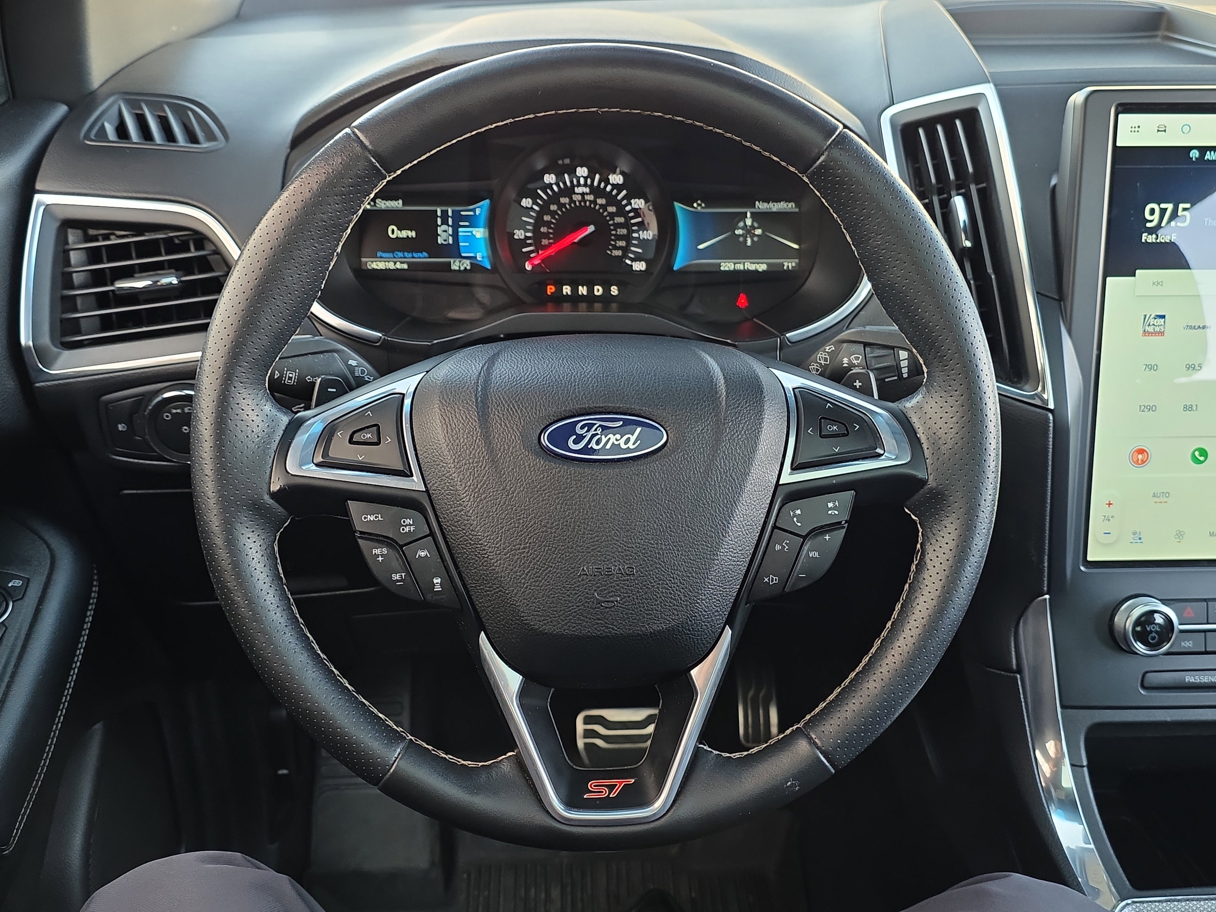 Used 2021 Ford Edge ST w/ Equipment Group 401A image 18