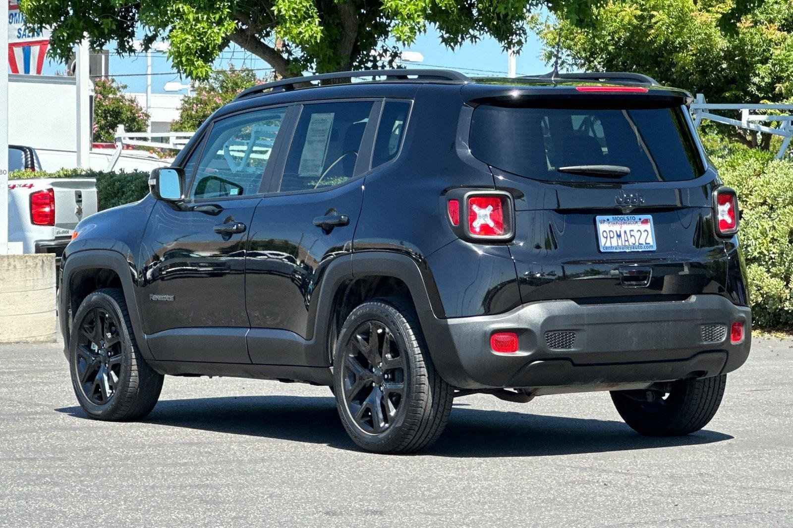Certified 2023 Jeep Renegade Altitude w/ Convenience Group I AWD/4WD image 6