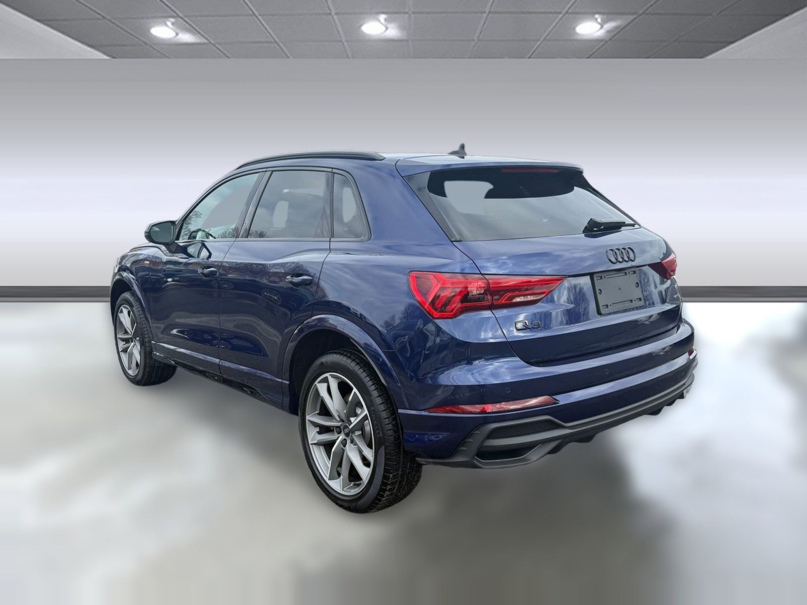 Certified 2025 Audi Q3 2.0T Premium w/ Convenience Package image 3