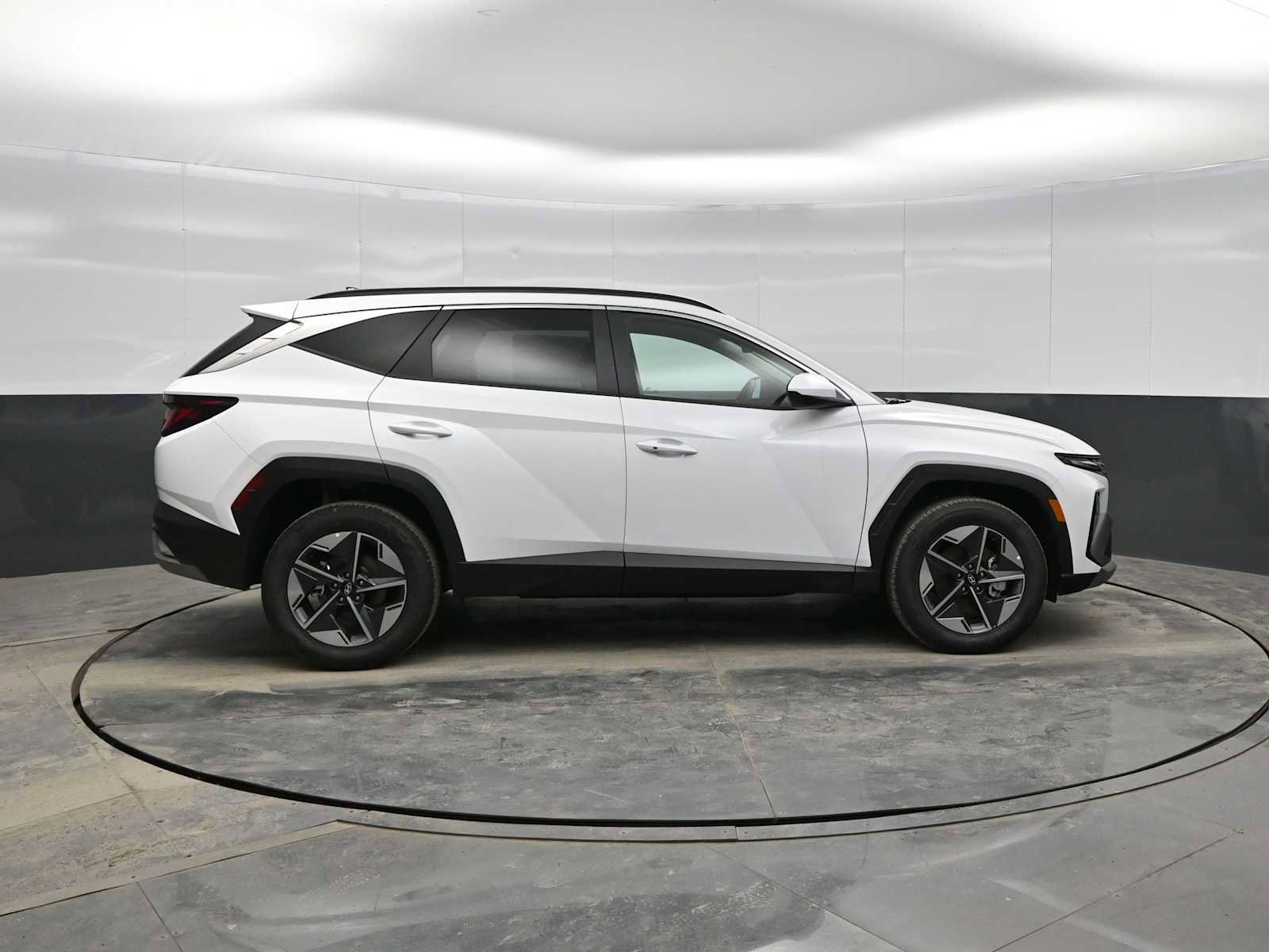 New 2026 Hyundai Tucson SEL w/ Tow & Go Package image 9