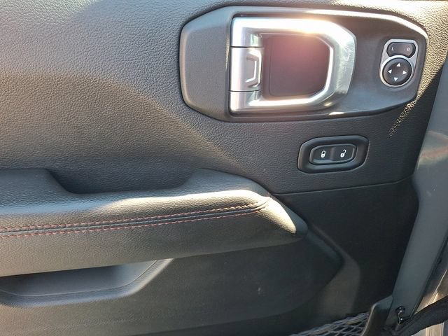 Used 2021 Jeep Gladiator Rubicon AWD/4WD image 12