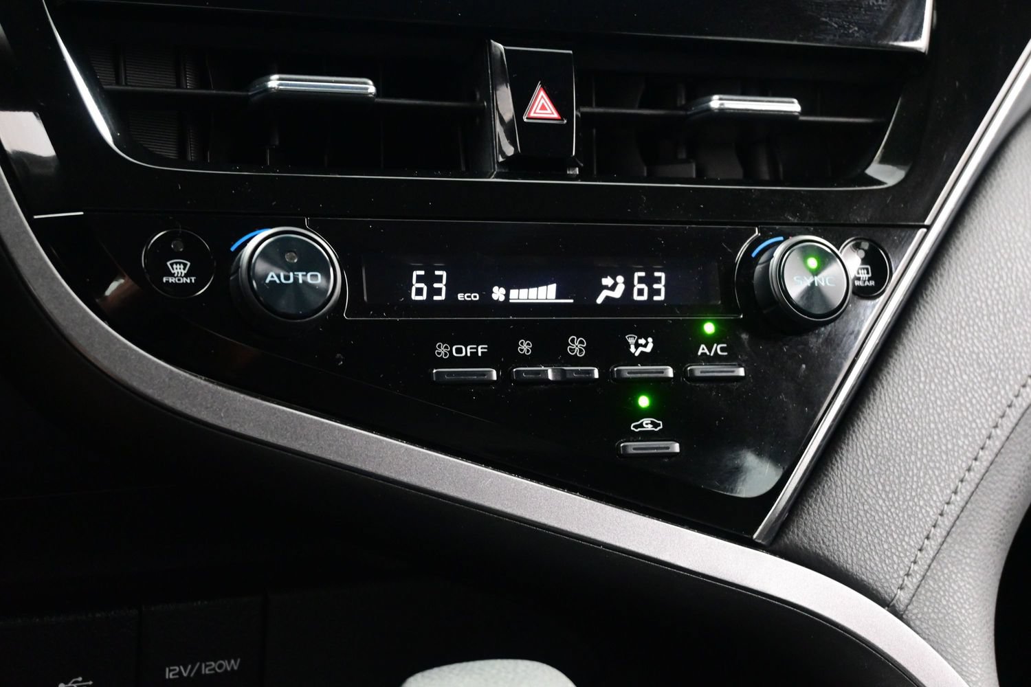 Used 2023 Toyota Camry LE w/ Protection Package (Q2) (TMS) FWD image 20
