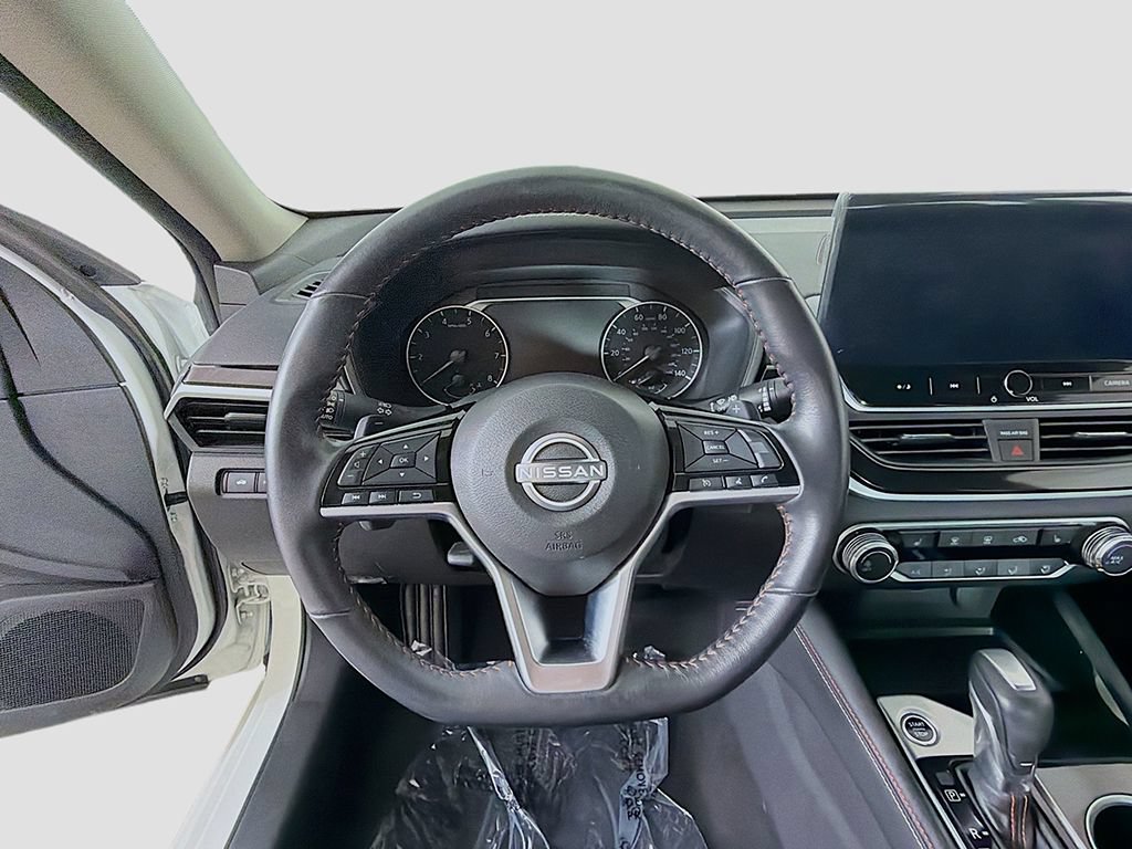 Used 2023 Nissan Altima 2.5 SR w/ SR Premium Package AWD/4WD image 29