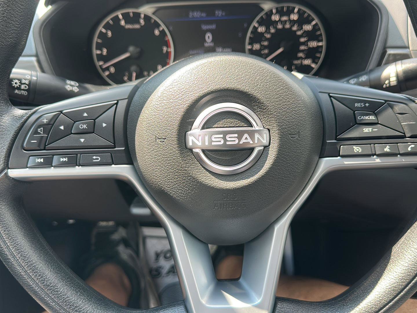 Used 2025 Nissan Altima 2.5 SV FWD image 22