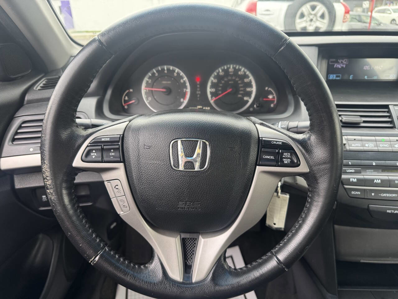 Used 2011 Honda Accord EX-L image 19