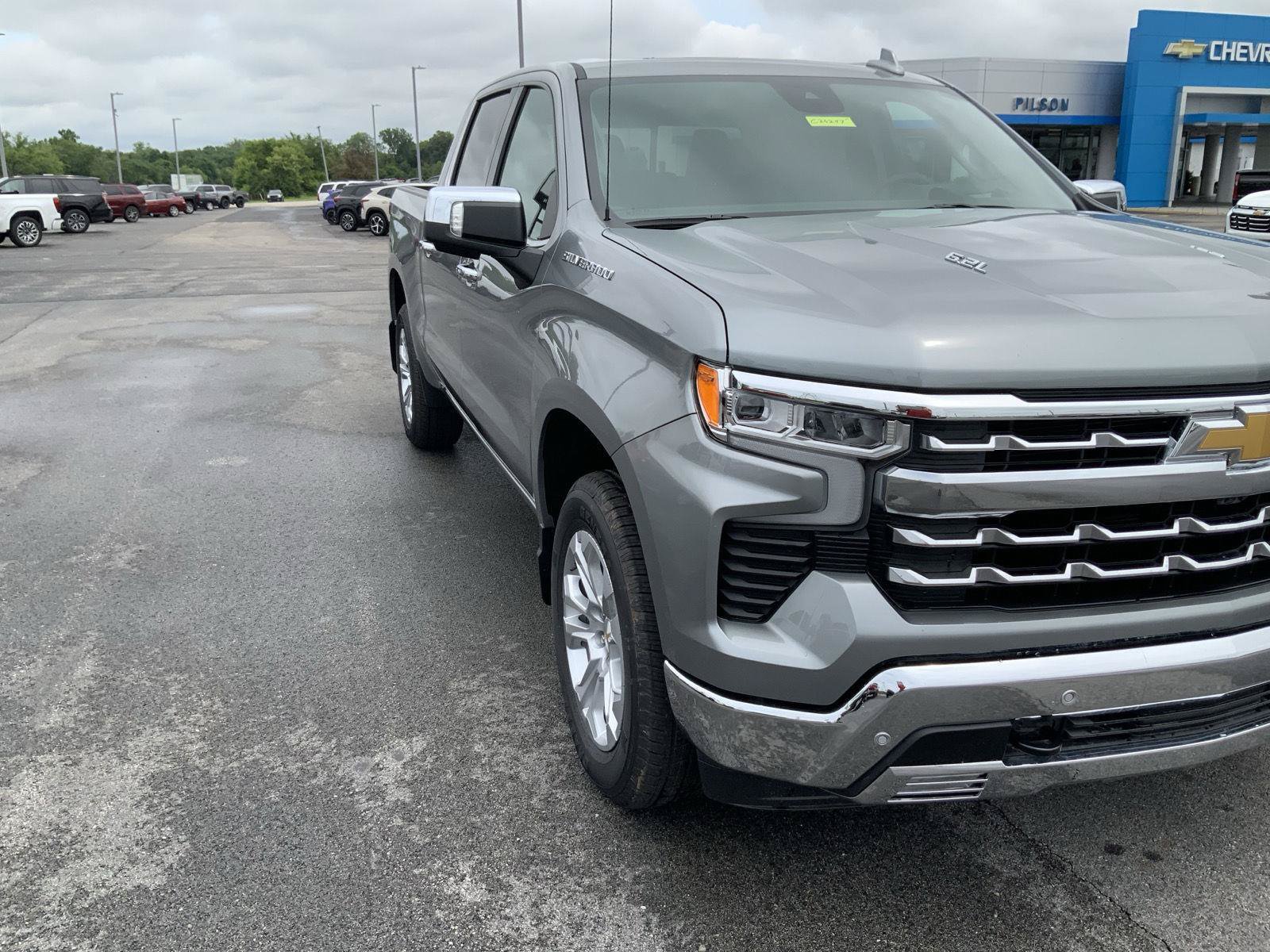 New 2026 Chevrolet Silverado 1500 LTZ w/ LTZ Premium Package AWD/4WD image 14