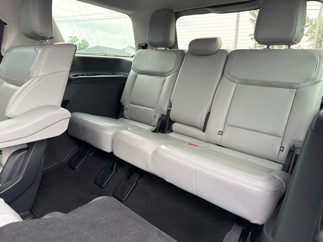 Used 2025 Ford Expedition Active AWD/4WD image 40