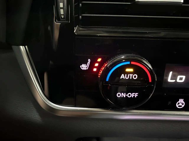 Used 2023 Nissan Rogue Platinum AWD/4WD image 48