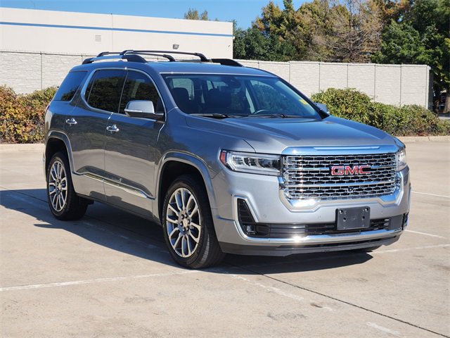 Used 2023 GMC Acadia Denali w/ Denali Ultimate Package image 3